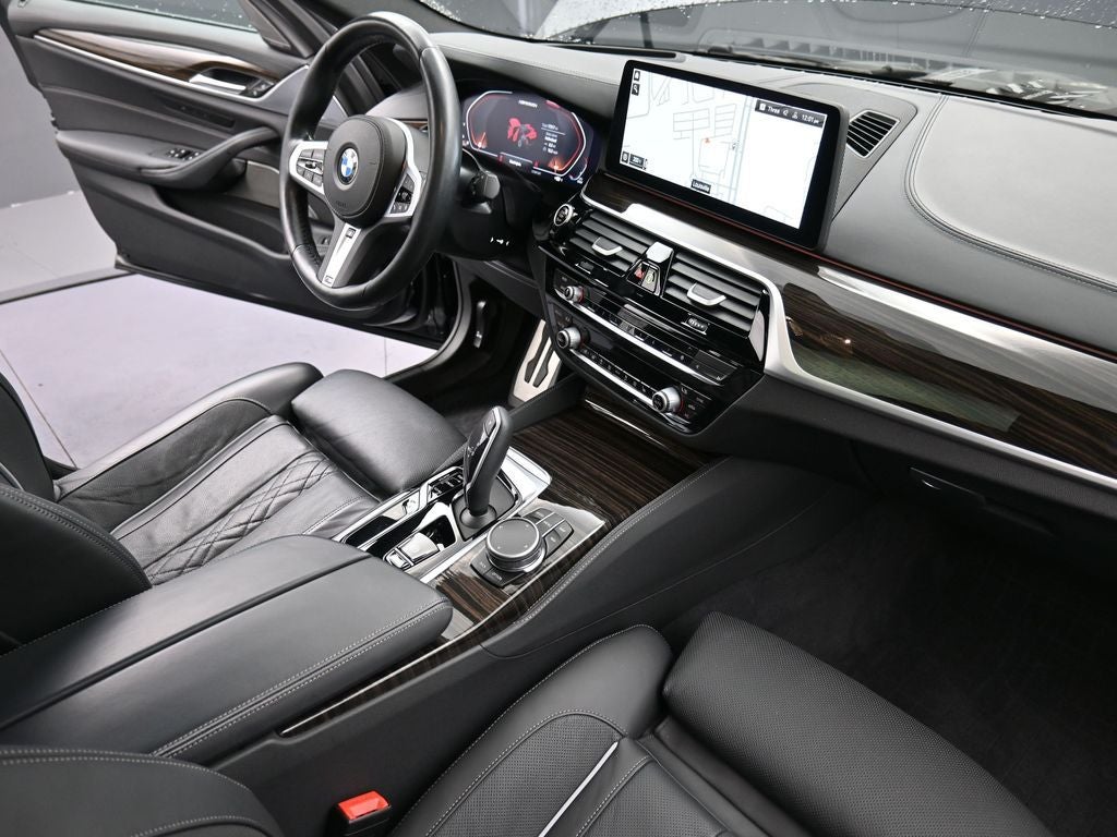 2023 BMW 5 Series M550i xDrive