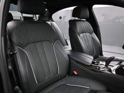 2023 BMW 5 Series M550i xDrive