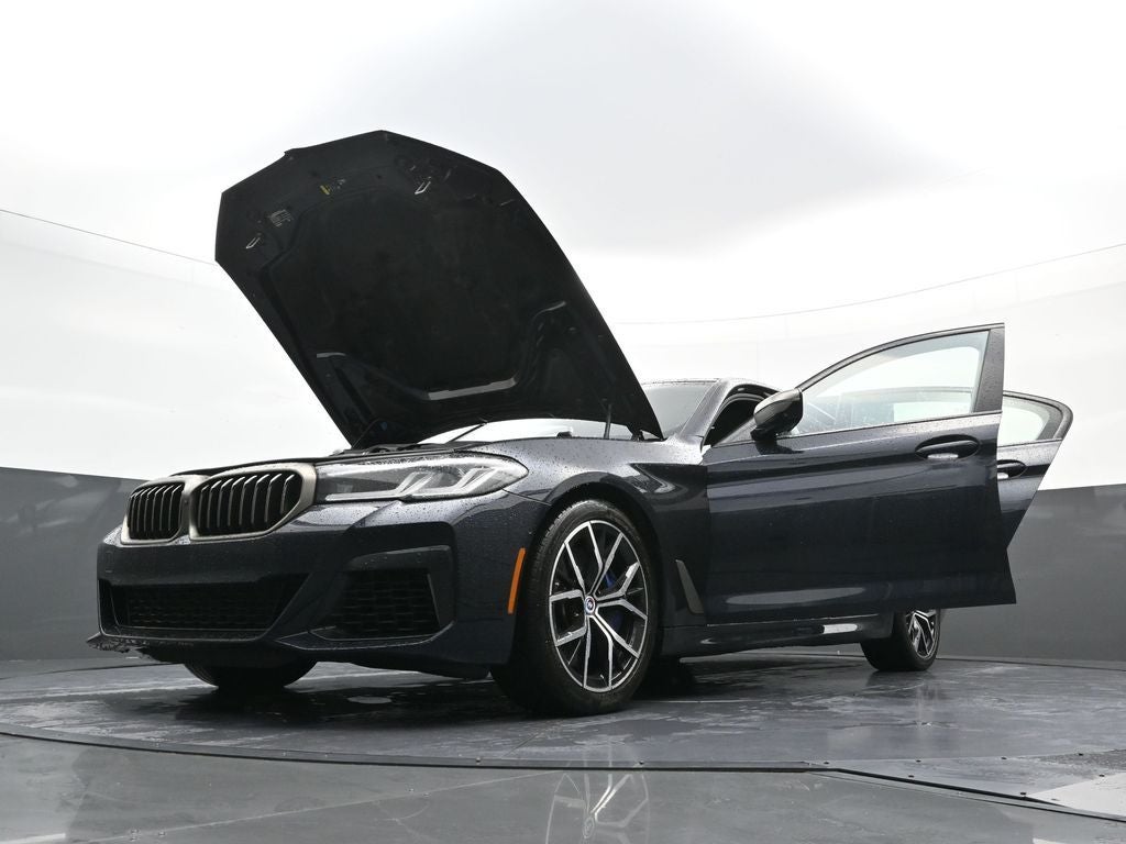 2023 BMW 5 Series M550i xDrive