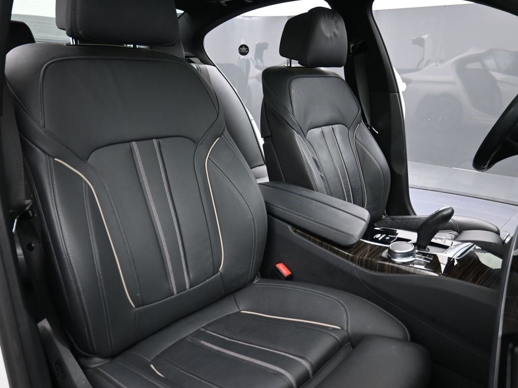 2023 BMW 5 Series M550i xDrive