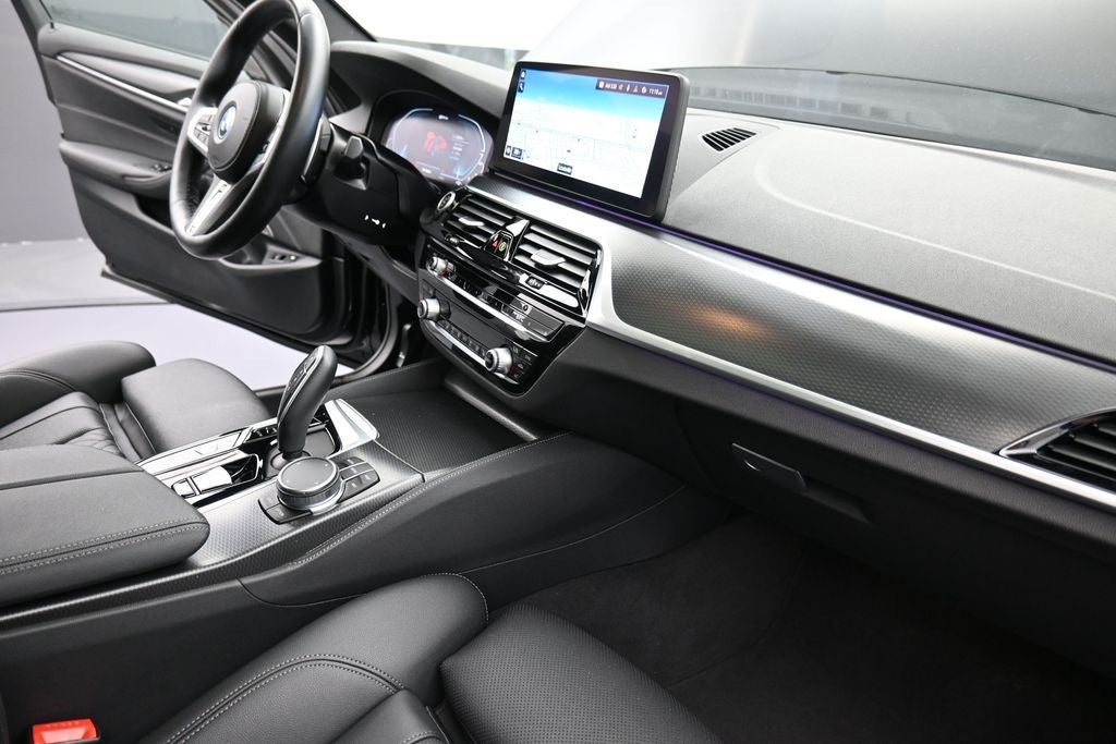 2023 BMW 5 Series 530e xDrive