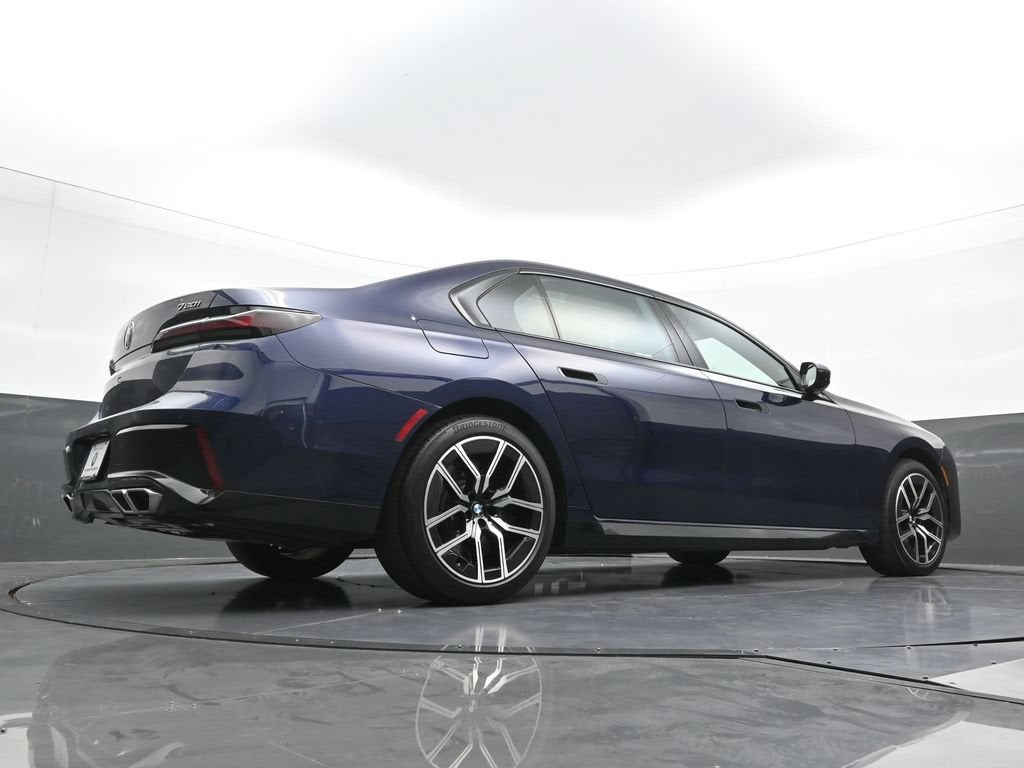 2023 BMW 7 Series 760i xDrive