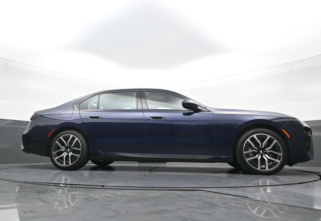 2023 BMW 7 Series 760i xDrive