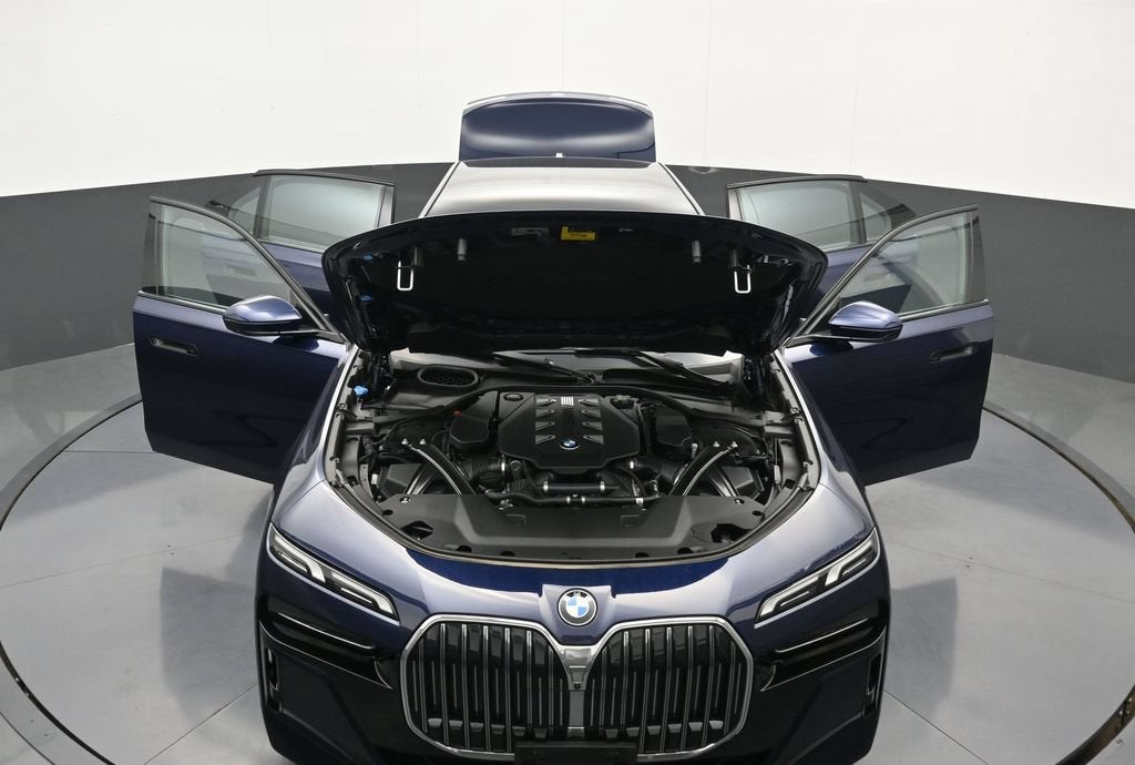 2023 BMW 7 Series 760i xDrive