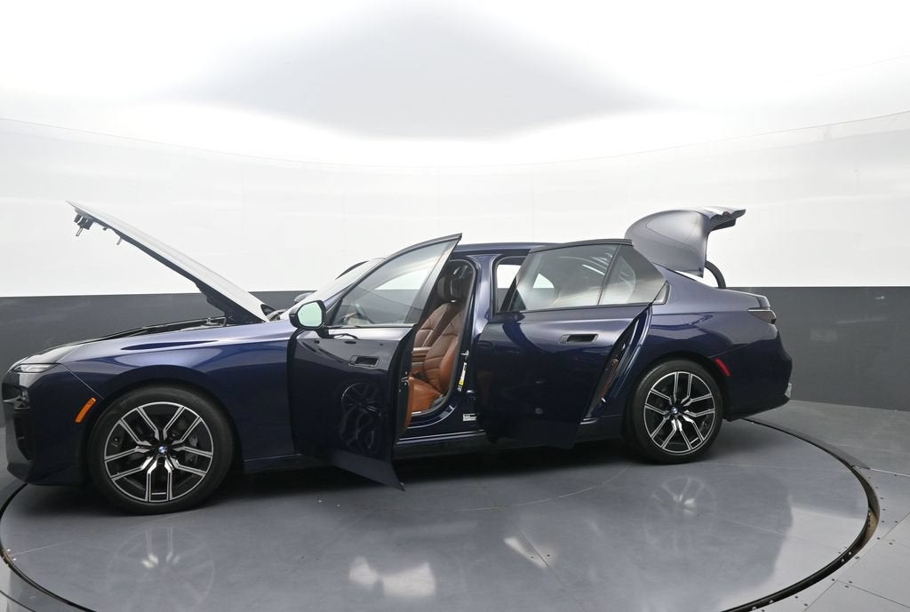 2023 BMW 7 Series 760i xDrive