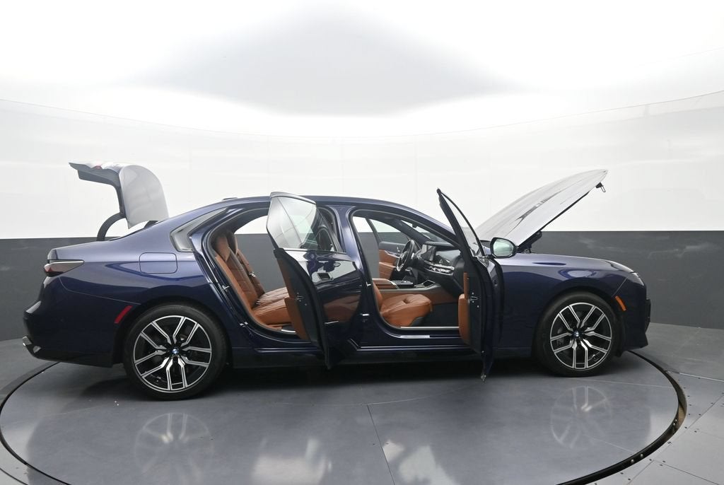 2023 BMW 7 Series 760i xDrive