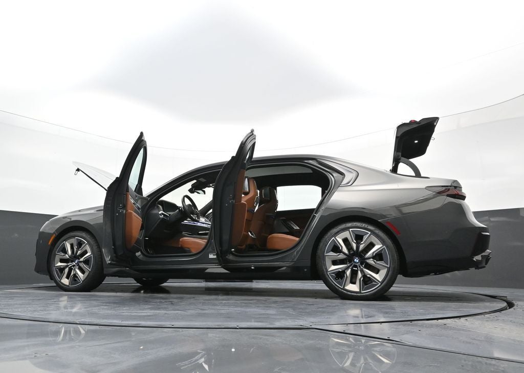 2023 BMW 7 Series 760i xDrive