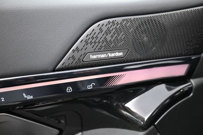 2025 BMW 5 Series 540i xDrive