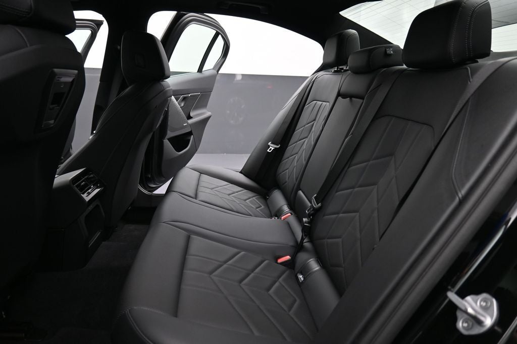 2025 BMW 5 Series 540i xDrive