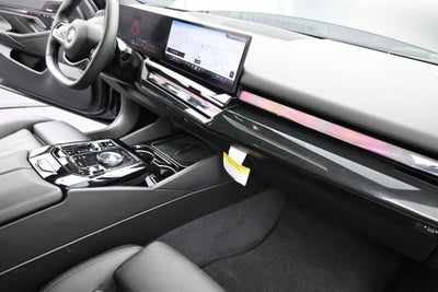 2025 BMW 5 Series 540i xDrive
