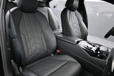 2025 BMW 5 Series 540i xDrive
