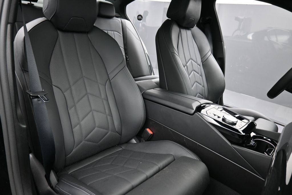 2025 BMW 5 Series 540i xDrive
