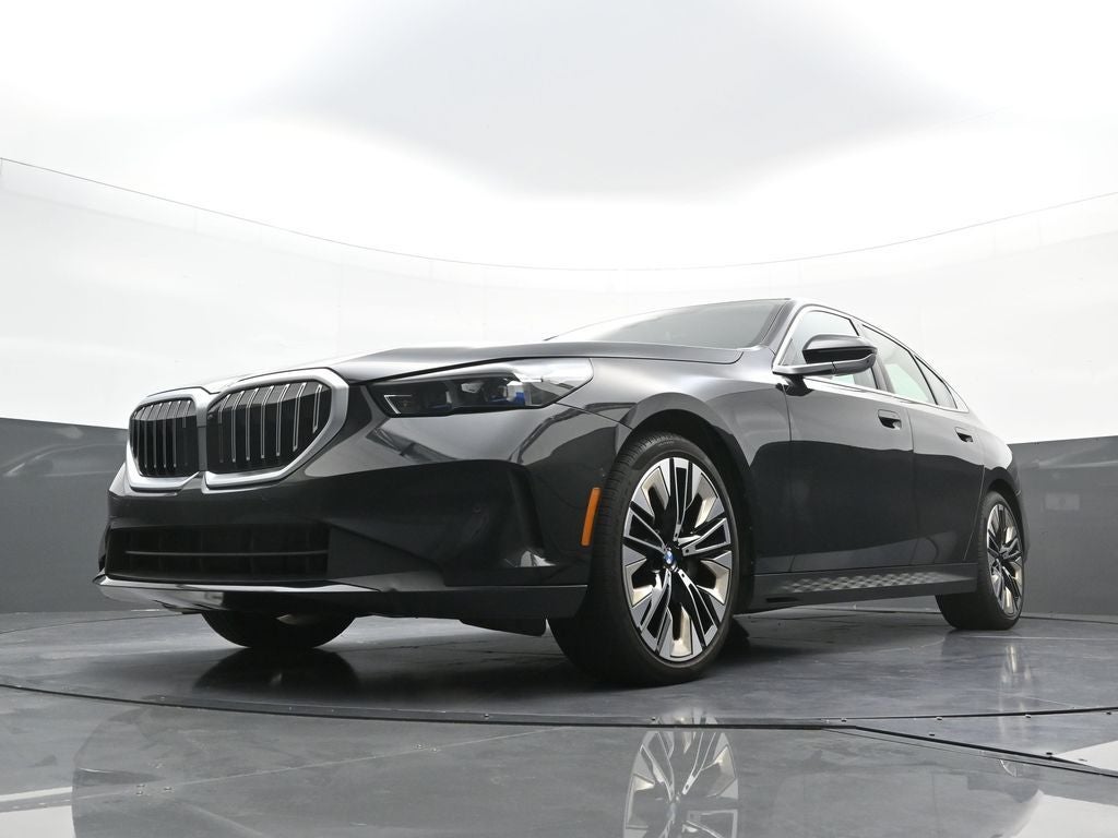 2025 BMW 5 Series 540i xDrive