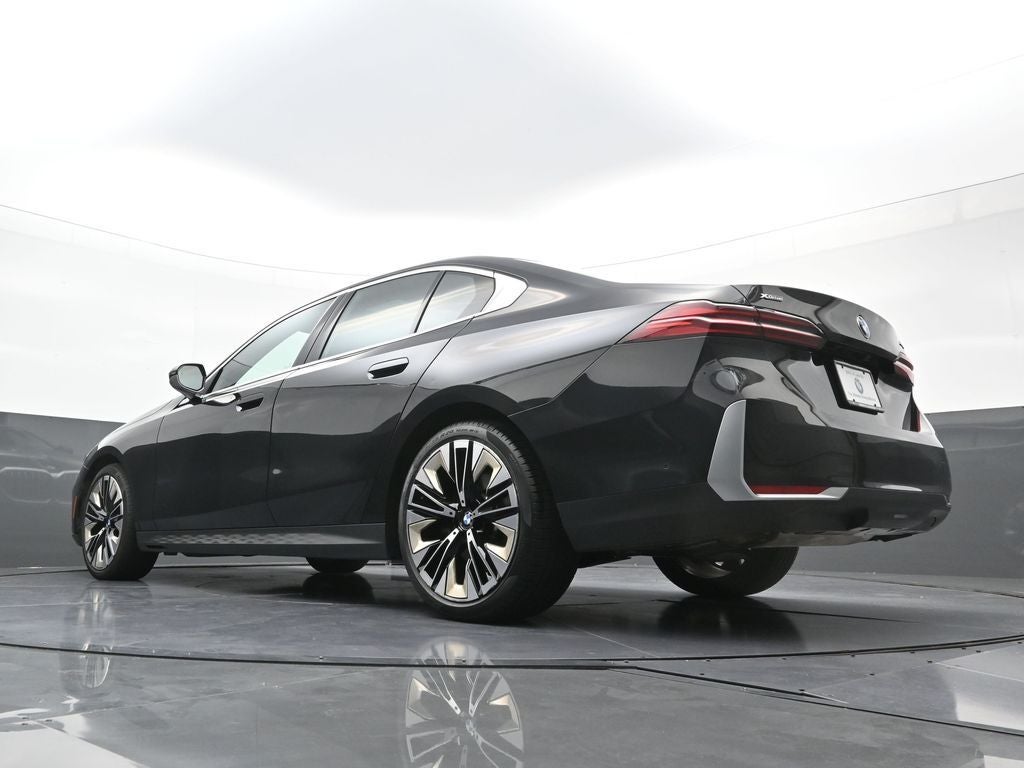 2025 BMW 5 Series 540i xDrive