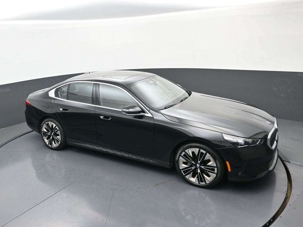 2025 BMW 5 Series 540i xDrive