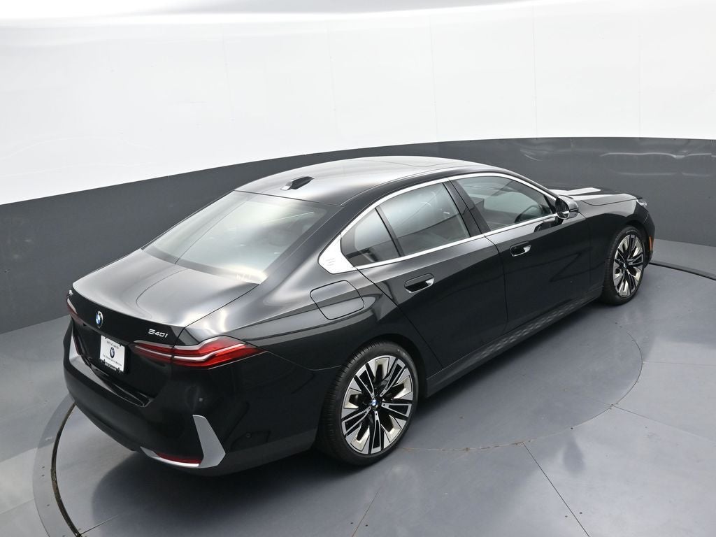 2025 BMW 5 Series 540i xDrive