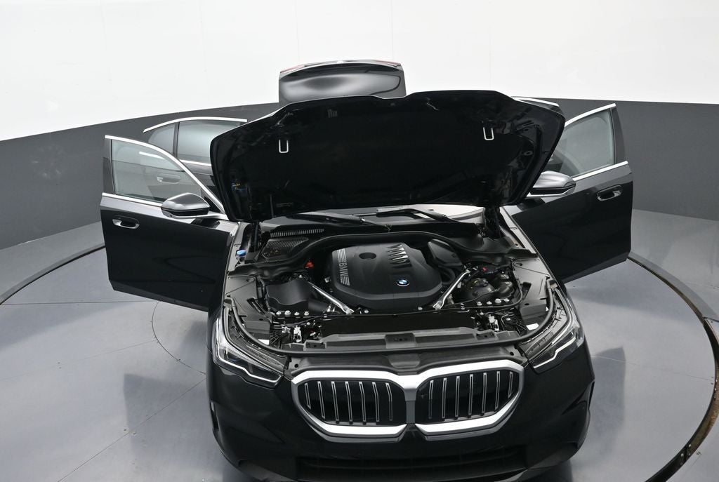 2025 BMW 5 Series 540i xDrive