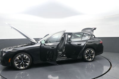 2025 BMW 5 Series 540i xDrive