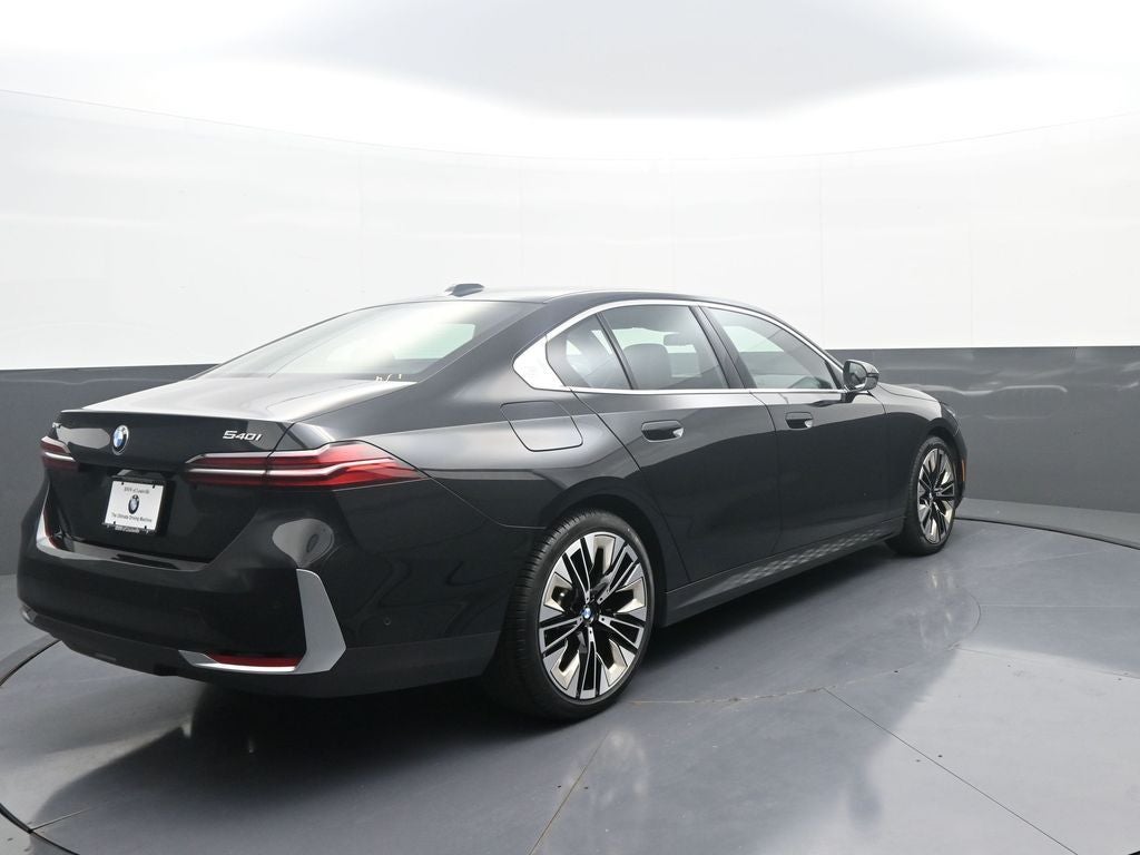 2025 BMW 5 Series 540i xDrive