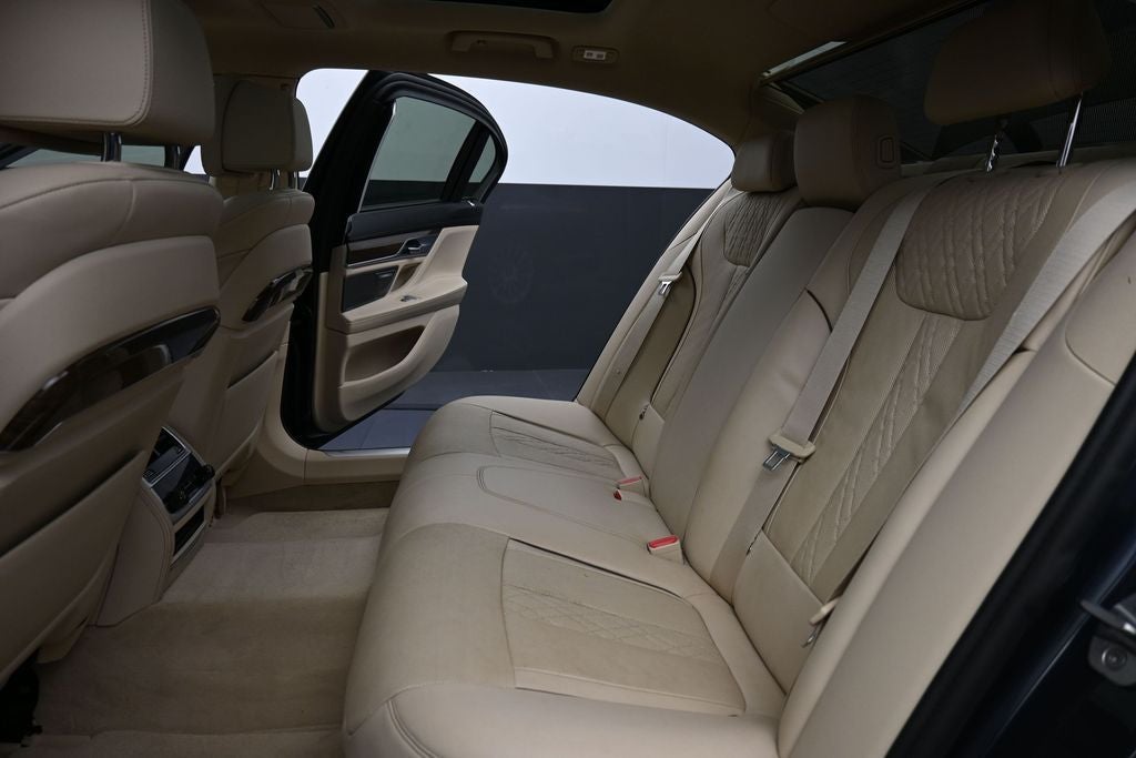 2016 BMW 7 Series 740i