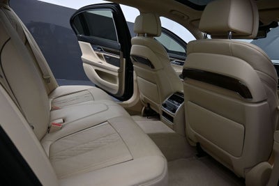 2016 BMW 7 Series 740i