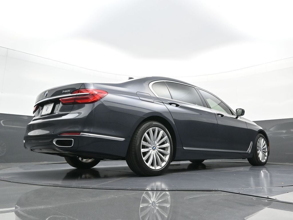 2016 BMW 7 Series 740i