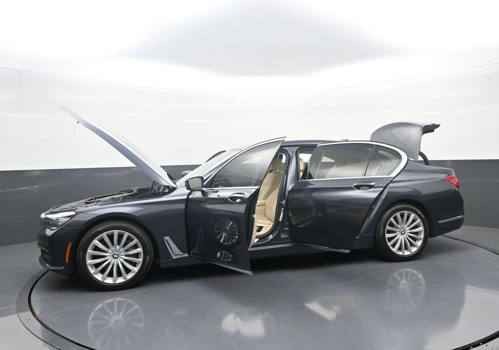2016 BMW 7 Series 740i