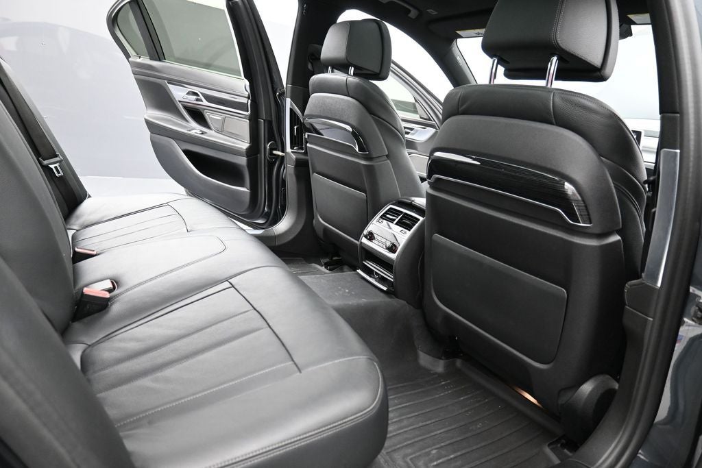 2019 BMW 7 Series 740i xDrive