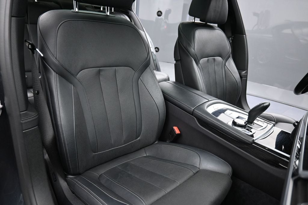 2019 BMW 7 Series 740i xDrive