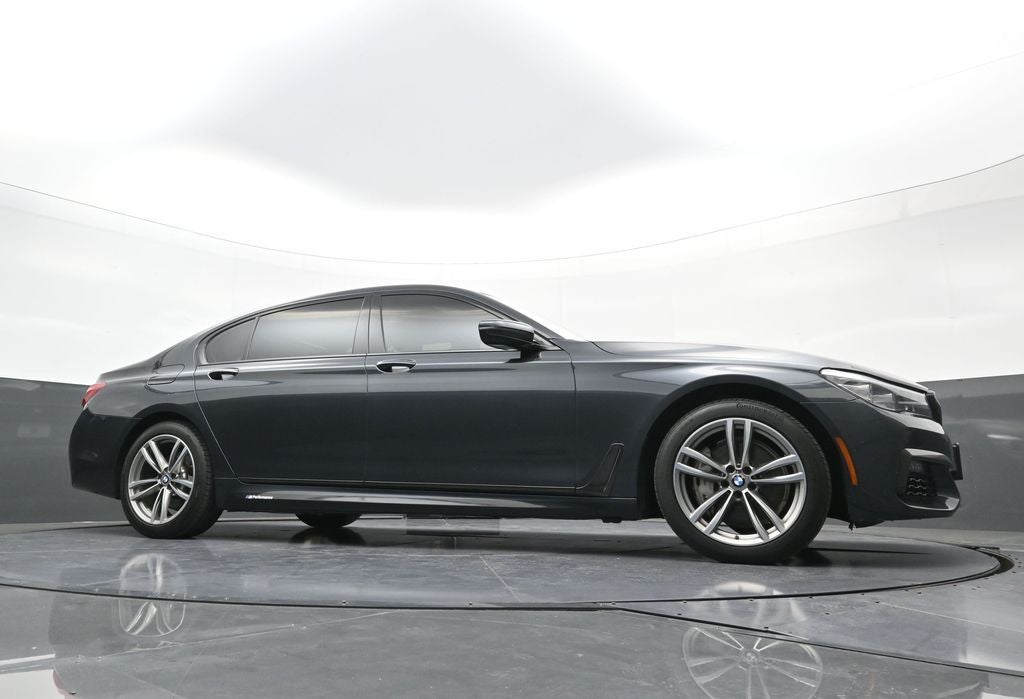 2019 BMW 7 Series 740i xDrive