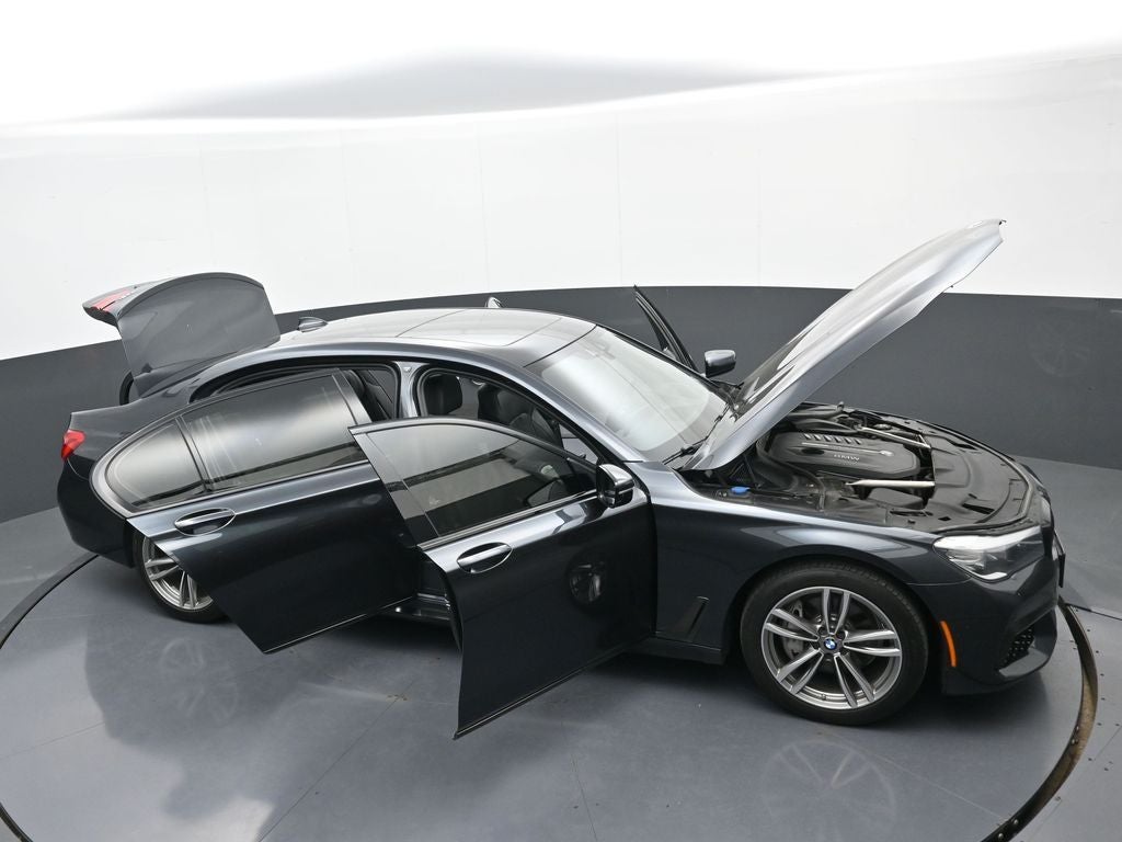 2019 BMW 7 Series 740i xDrive