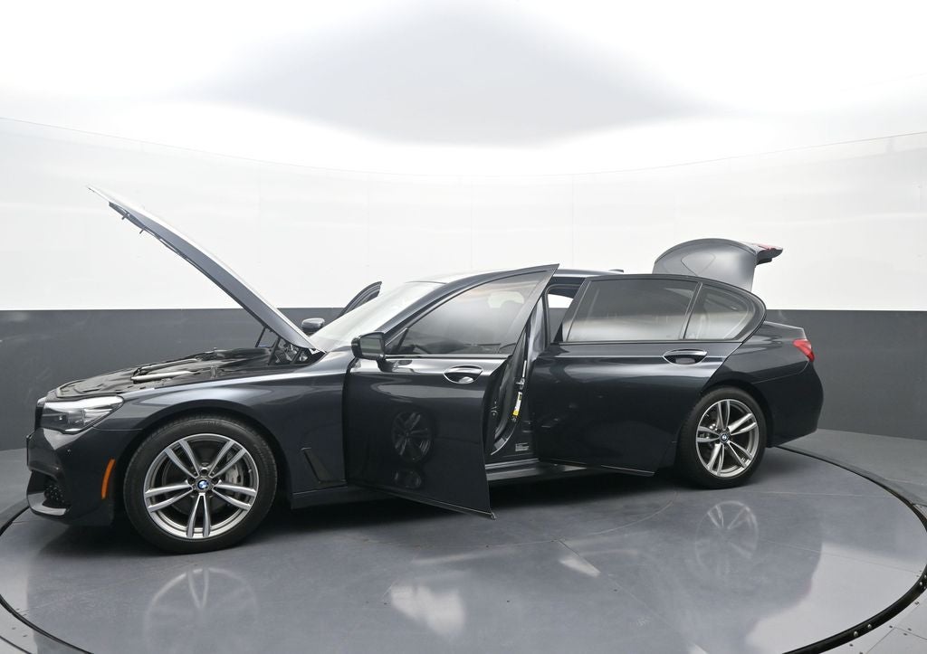2019 BMW 7 Series 740i xDrive