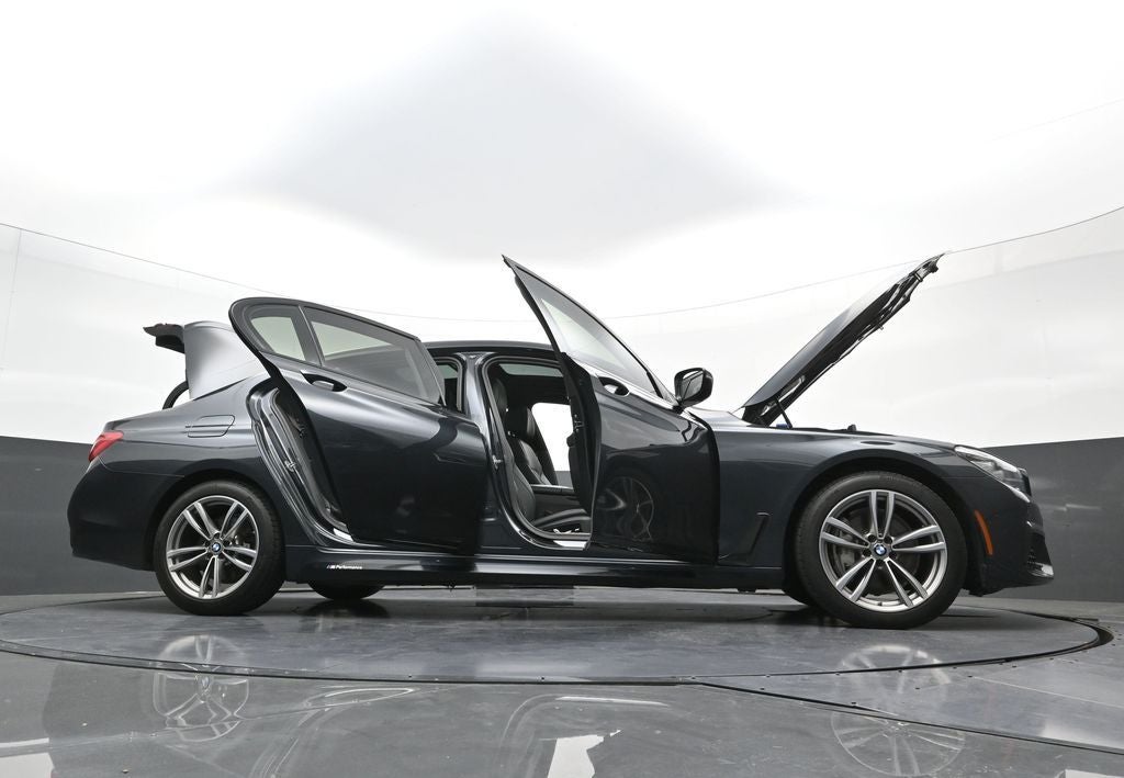 2019 BMW 7 Series 740i xDrive