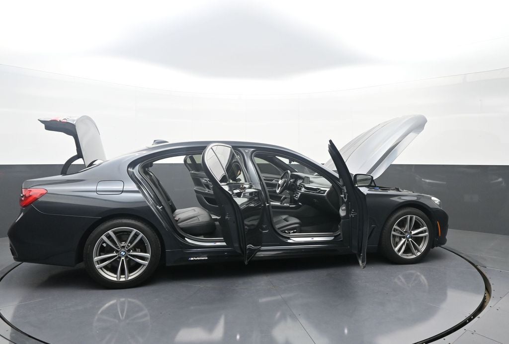 2019 BMW 7 Series 740i xDrive