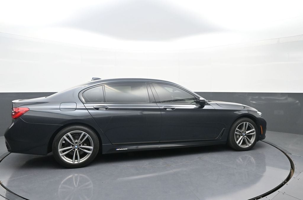 2019 BMW 7 Series 740i xDrive