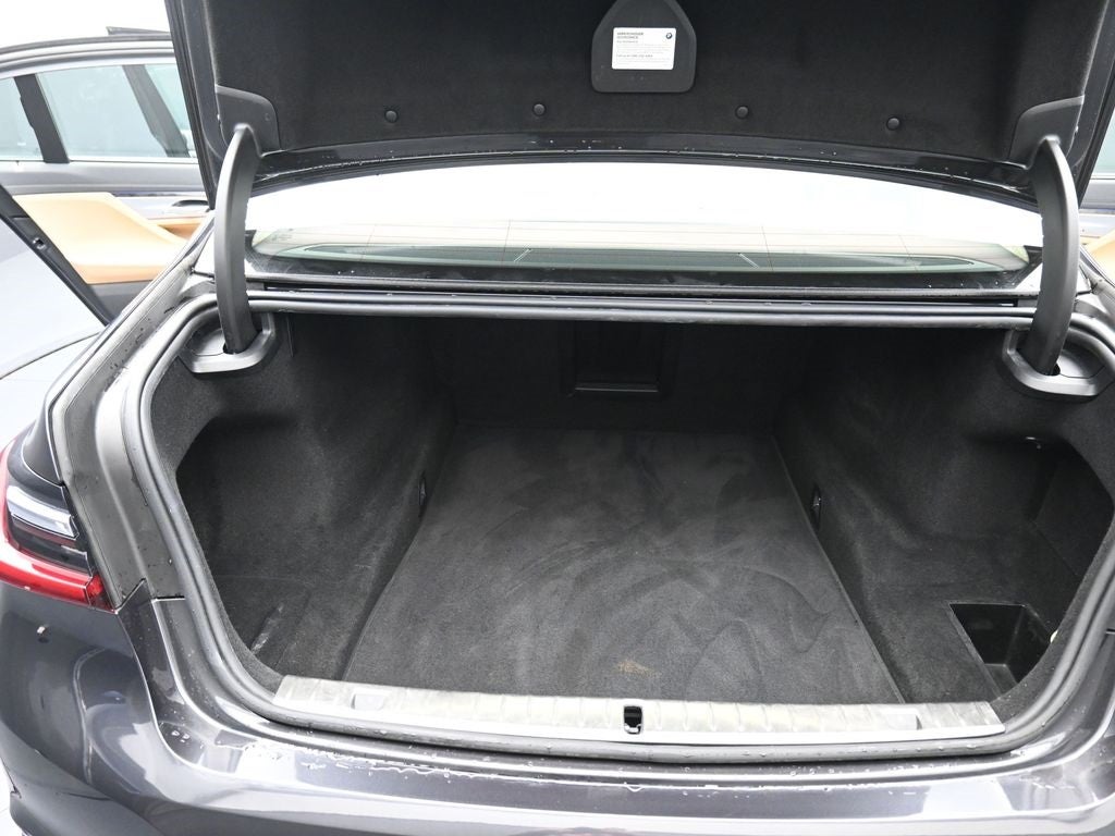 2022 BMW 7 Series 740i xDrive