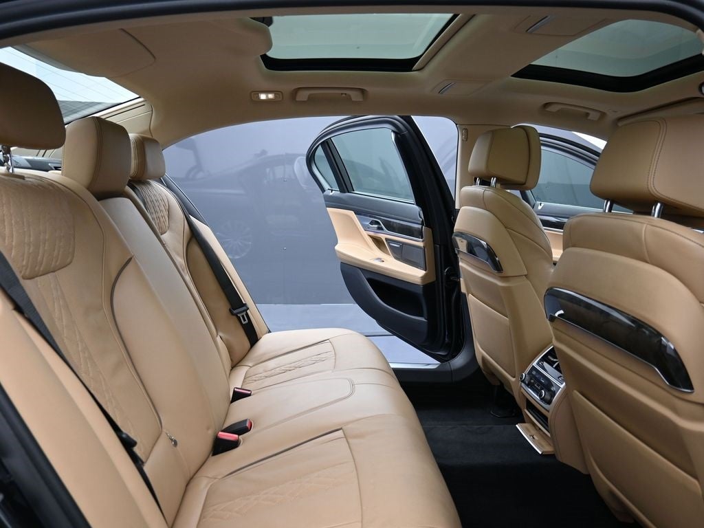 2022 BMW 7 Series 740i xDrive