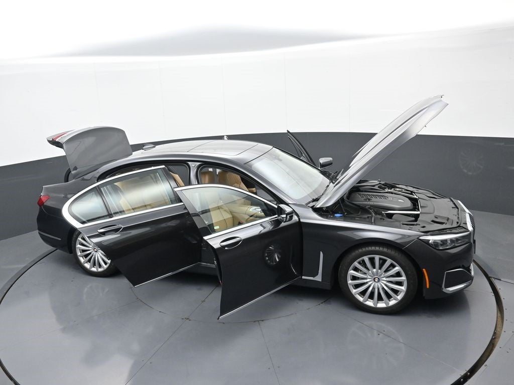 2022 BMW 7 Series 740i xDrive