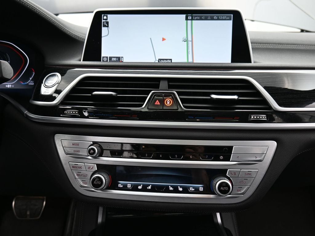 2022 BMW 7 Series 740i xDrive