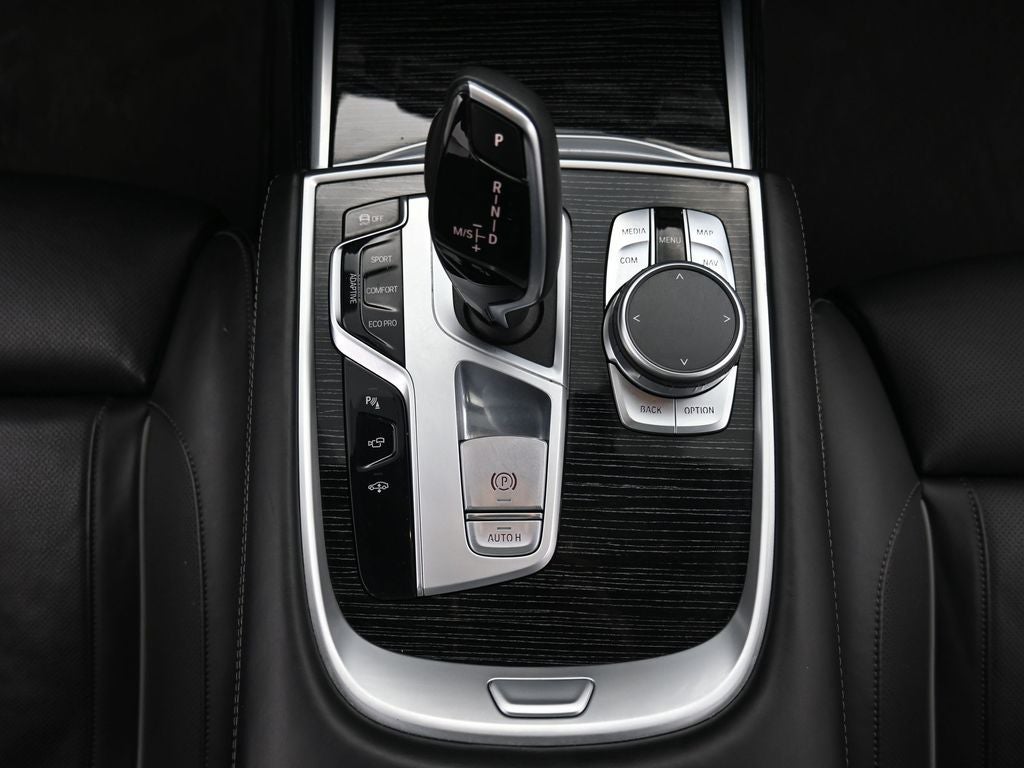 2022 BMW 7 Series 740i xDrive