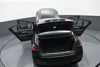 2022 BMW 7 Series 740i xDrive