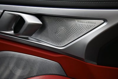 2024 BMW 8 Series M850i