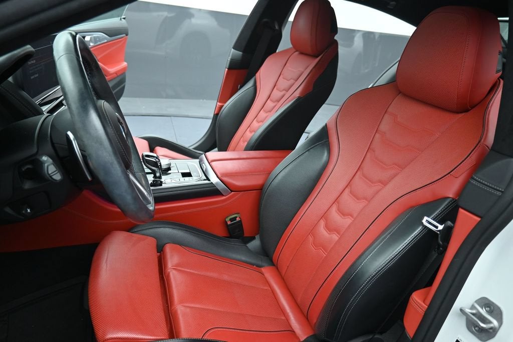 2024 BMW 8 Series M850i