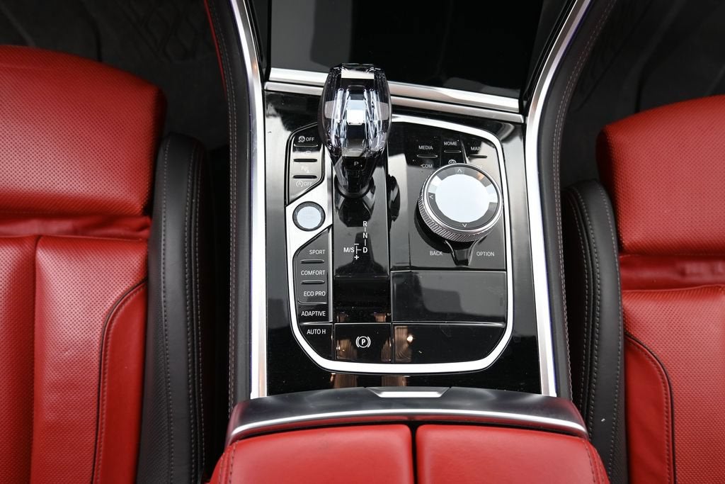 2024 BMW 8 Series M850i
