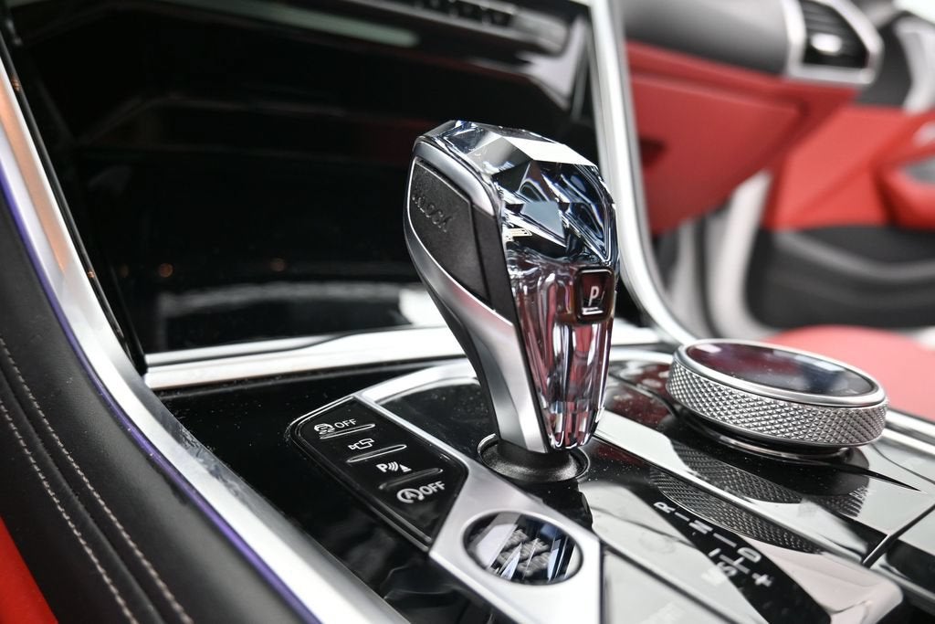 2024 BMW 8 Series M850i