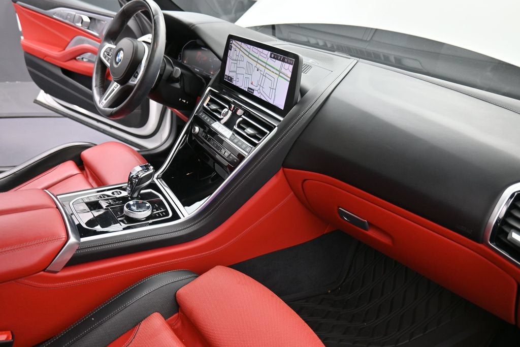 2024 BMW 8 Series M850i
