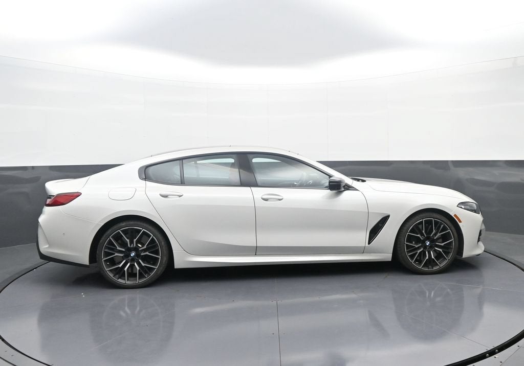 2024 BMW 8 Series M850i