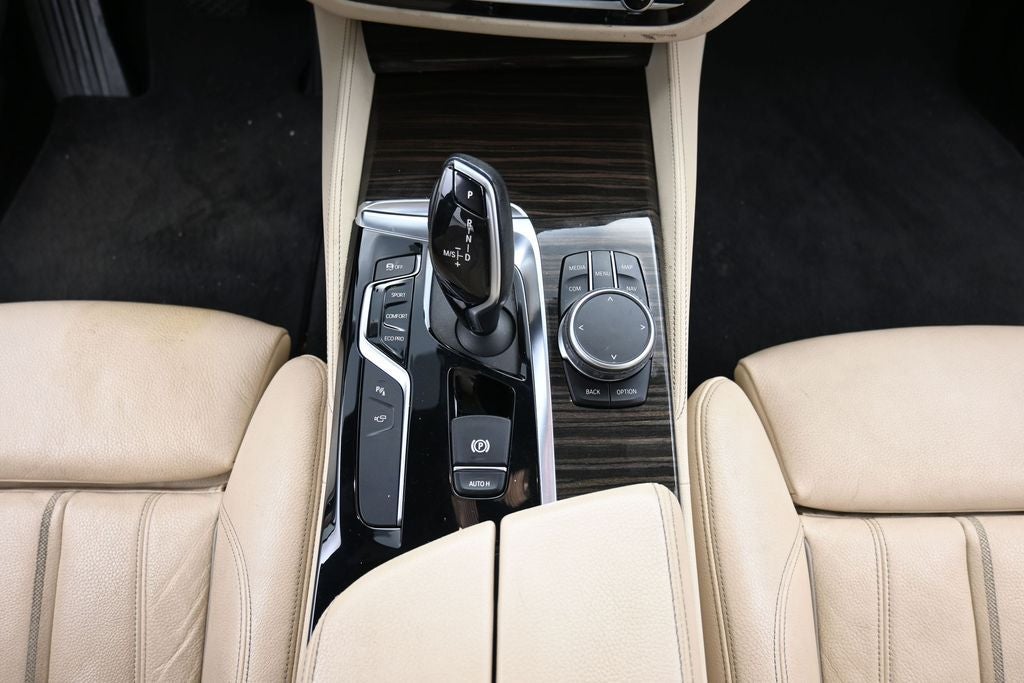 2019 BMW 5 Series 530i