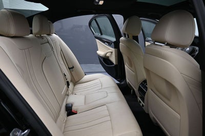 2019 BMW 5 Series 530i