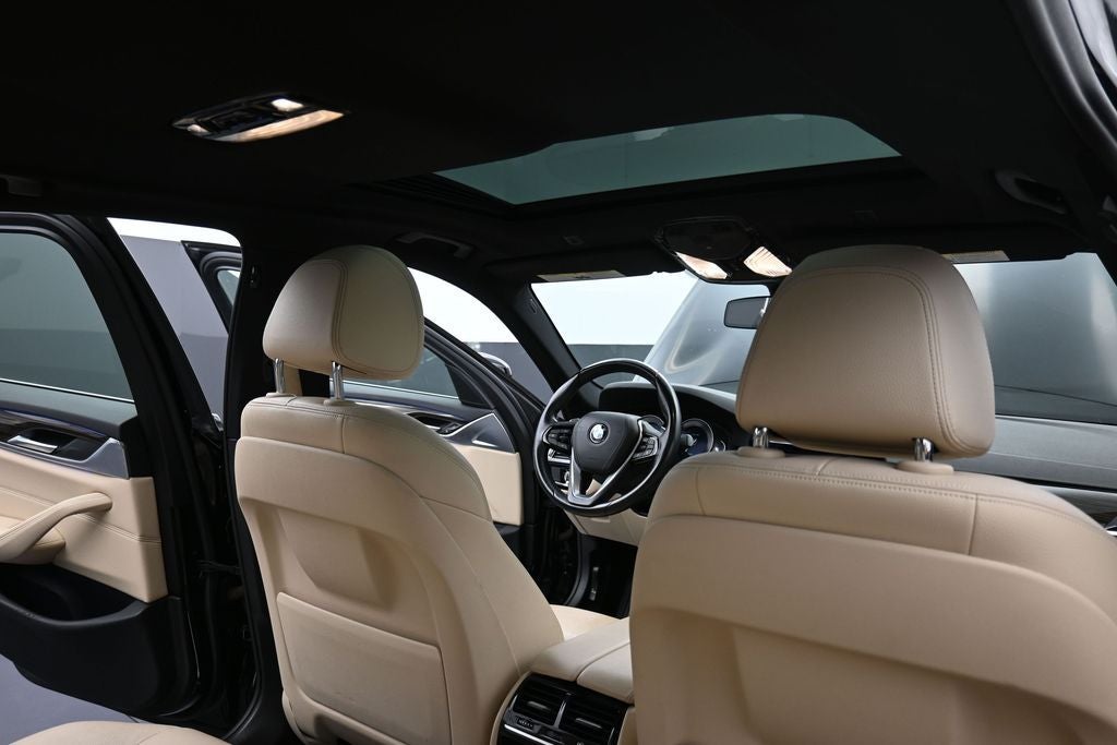 2019 BMW 5 Series 530i